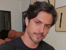 Imagem - Ator Rômulo Estrela é alvo de golpe no WhatsApp: ‘Denunciem’