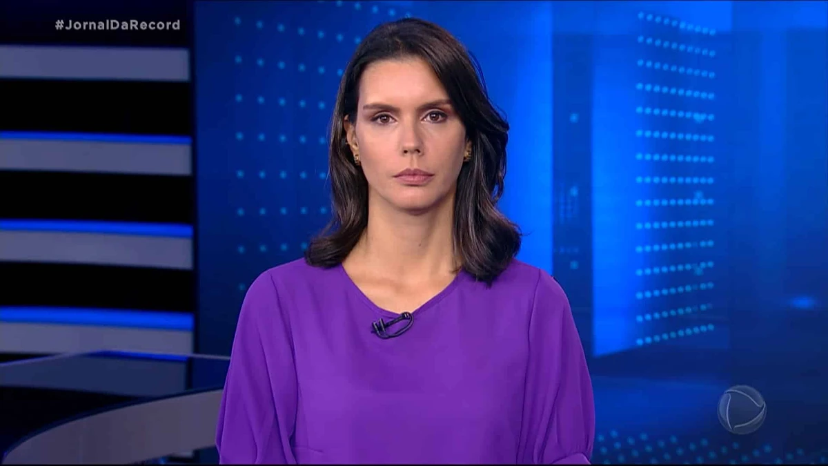 Camila Busnello por Reprodução