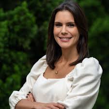 Camila Busnello por Reprodução