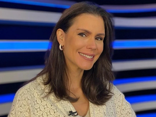 Camila Busnello por Reprodução