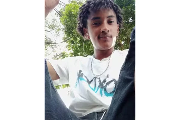 Cleverton foi encontrado morto no local do crime por Reprodução