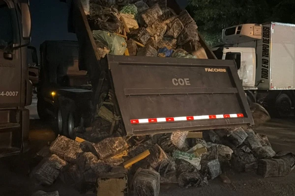 Droga foi apreendida pelo COE por Divulgação/PMRJ