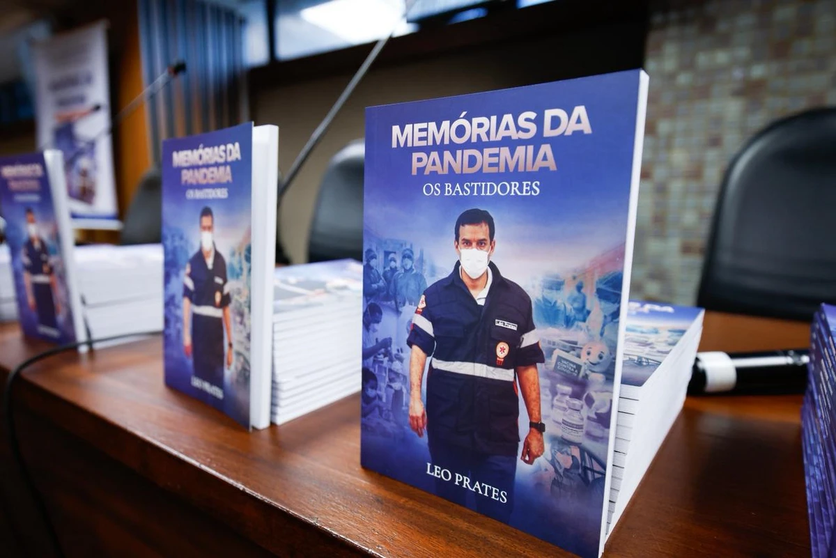 Livro de Leo Prates lançado na Alba