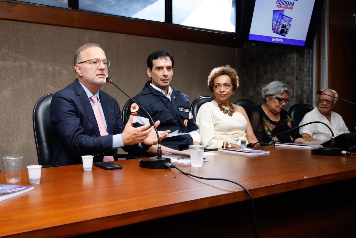 Livro de Leo Prates lançado na Alba por Divulgação