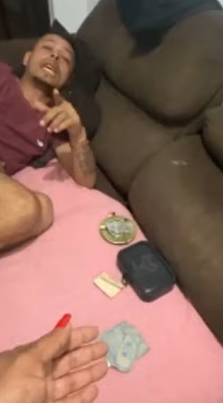 Manoel foi achado morto na cela por Reprodução