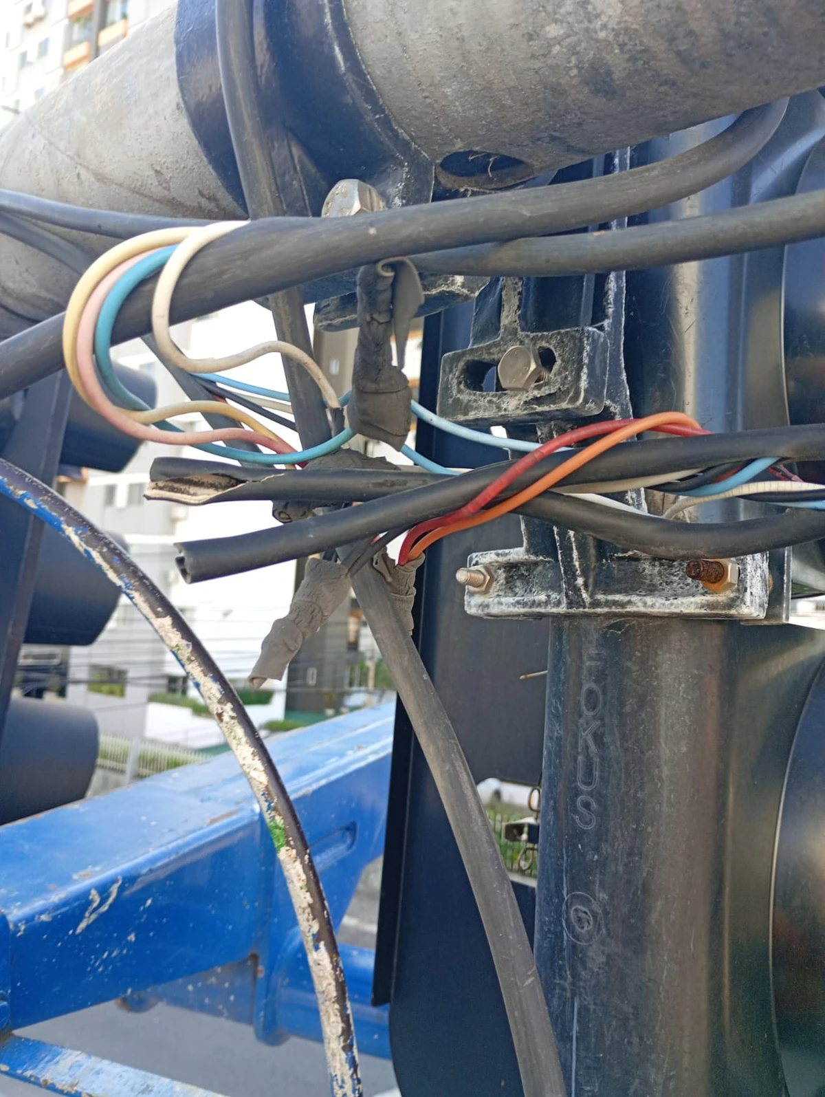 Semáforos vandalizados geram mais de R$ 1 milhão de prejuízo em Salvador por Divulgação/Transalvador