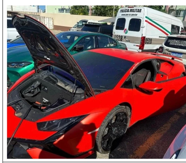 Lamborghini de ‘Nanan Premiações’ é leiloada por R$ 3 milhões por Reprodução