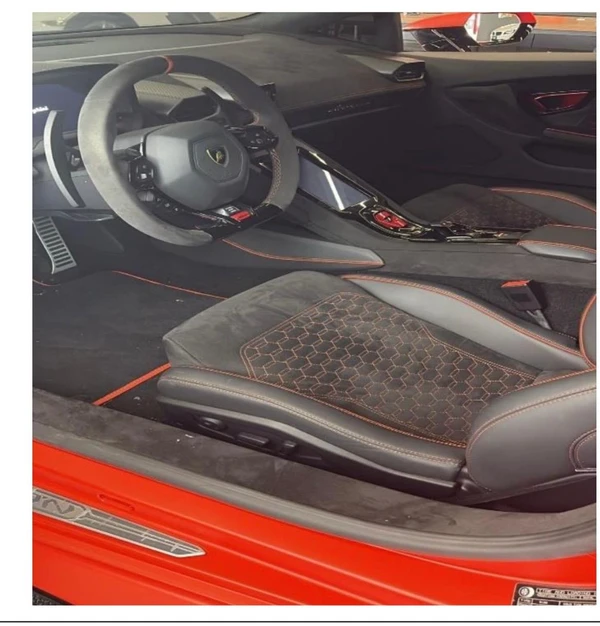 Lamborghini de ‘Nanan Premiações’ é leiloada por R$ 3 milhões por Reprodução