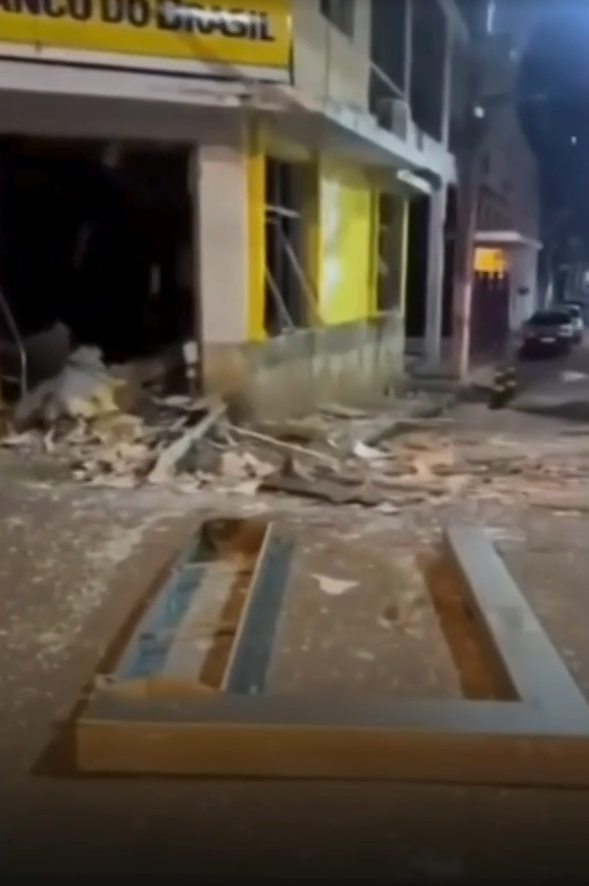 Agência foi alvo de criminosos em Minas Gerais por Reprodução