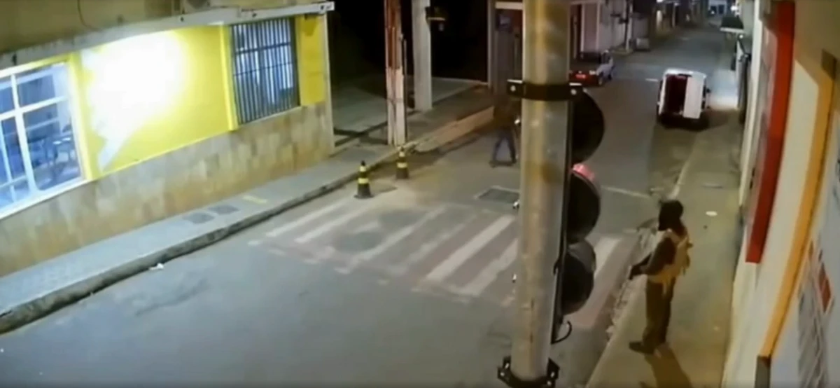 Agência foi alvo de criminosos em Minas Gerais por Reprodução