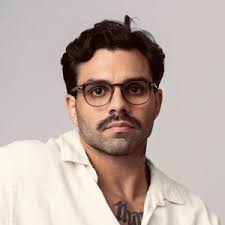 Breno publica vídeos com quadro Café com teu pai por Reprodução