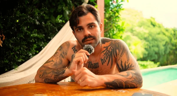 Breno tem milhões de seguidores nas redes sociais por Reprodução