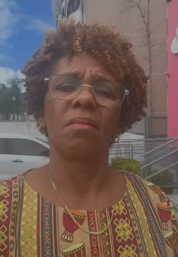 Cliente foi informada que conta corrente será encerrada por Acervo pessoal