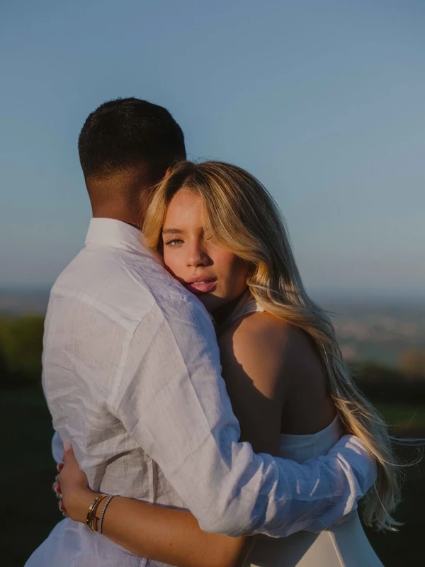 Endrick e Gabriely Miranda anunciam gravidez por Reprodução/Instagram