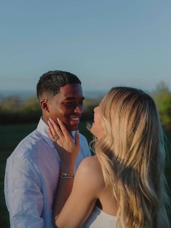 Endrick e Gabriely Miranda anunciam gravidez por Reprodução/Instagram