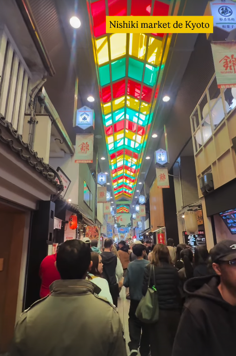 Atriz e empresário em viagem romântica por Reprodução | Instagram