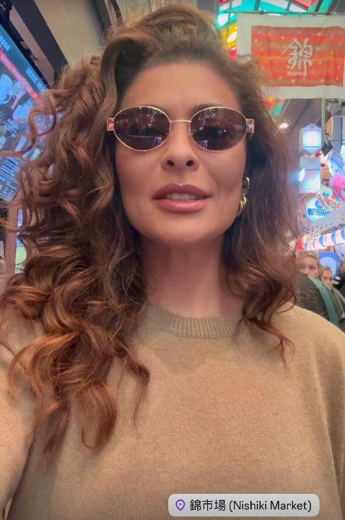 Atriz e empresário em viagem romântica por Reprodução | Instagram