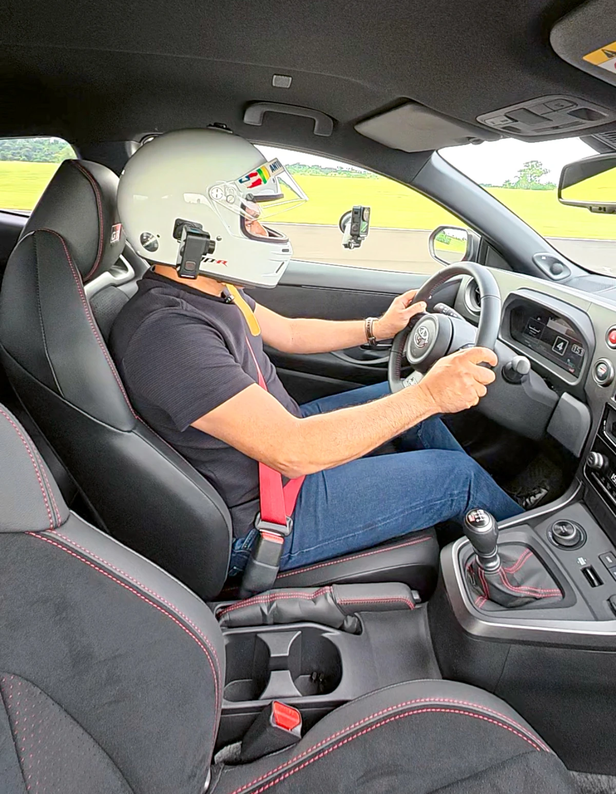 O carro foi testado no Autódromo Velocitta, em SP