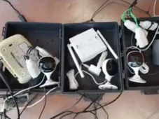 Imagem - PM remove câmeras clandestinas instaladas em postes na Grande Salvador