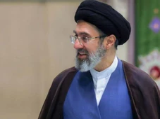 Imagem - Novo líder supremo do Irã teve o rosto desfigurado e está lúcido, diz agência