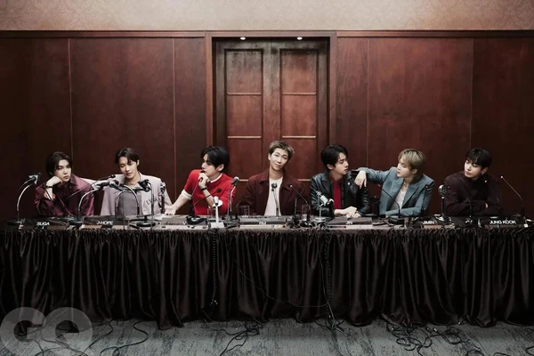 BTS, turnê Arirang por Reprodução