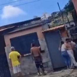 Estagiária de UBS  foi desligada de prefeitura baiana após bater em idosa por Reprodução/ Redes sociais