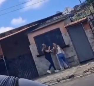 Estagiária de UBS  foi desligada de prefeitura baiana após bater em idosa por Reprodução/ Redes sociais