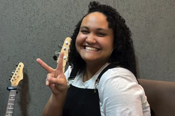 Carolina havia gravado o primeiro projeto musical e sonhava com o reconhecimento como artista profissional por Reprodução