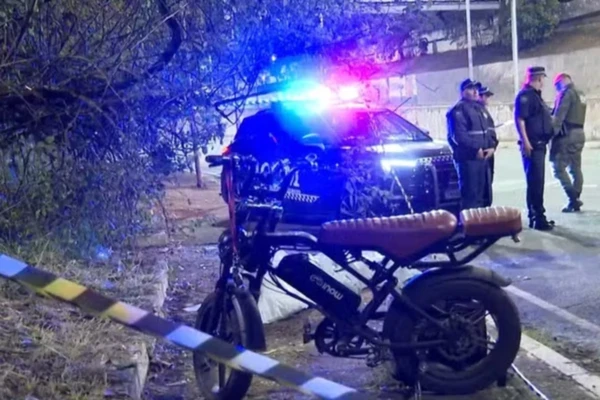 Douglas foi morto quando voltava para casa por Reprodução