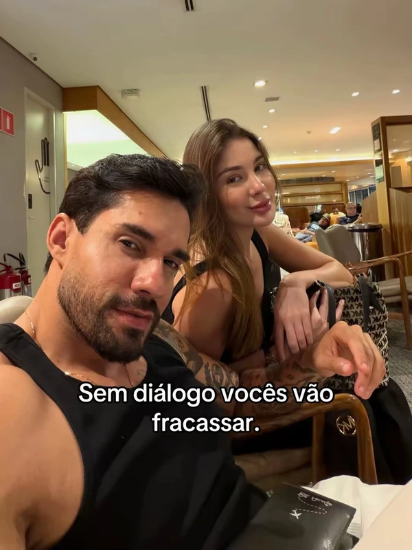 Ex-BBB Bil Araújo listou série de 'regras' ao completar um ano de casamento por Reprodução/Instagram