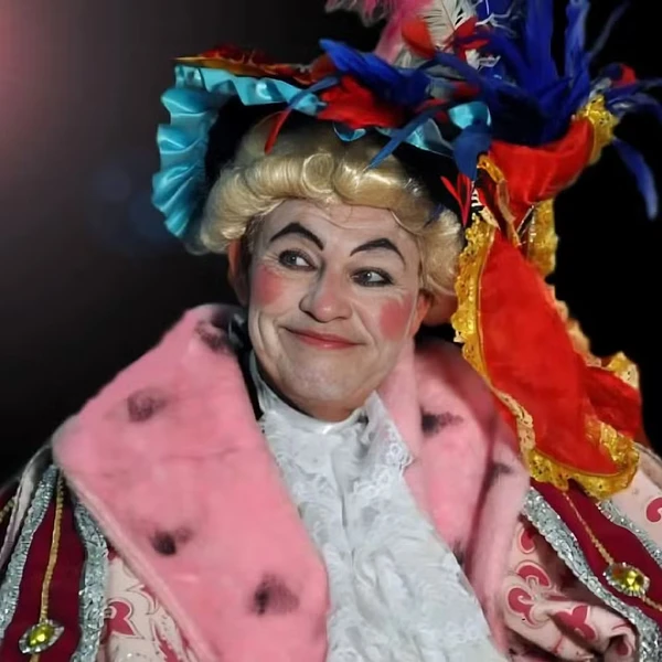 Silvio Matos na peça 'O Burguês Fidalgo da Mangueira', encenada em 2010 por Reprodução/Instagram @dematossilvio