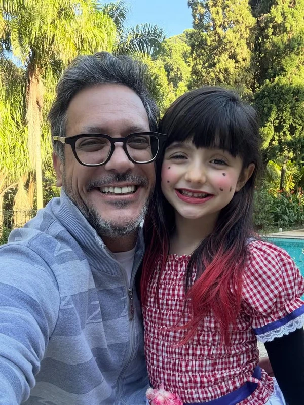 Lucio Mauro Filho com a filha caçula, Luísa por Reprodução/Instagram
