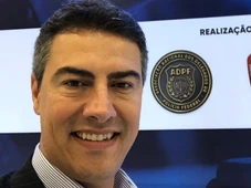 Imagem - Saiba quem é o delegado da PF detido após tentar furtar pote de conserva em shopping