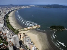 Imagem - Mar avança e prédios inclinam: plano de R$ 200 milhões do BNDES tenta proteger 200 mil moradores de cidade brasileira