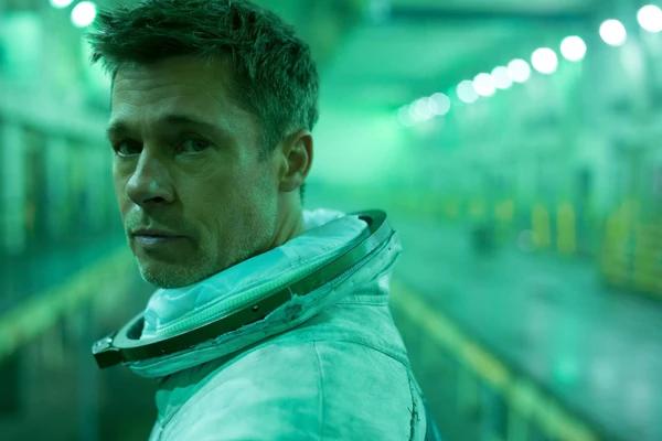 Ad Astra: Rumo às Estrelas (2019) por Reprodução