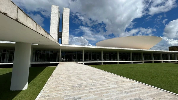 As "torres gêmeas" que escondem uma cidade subterrânea e o nome de um presidente esquecido por Canvas