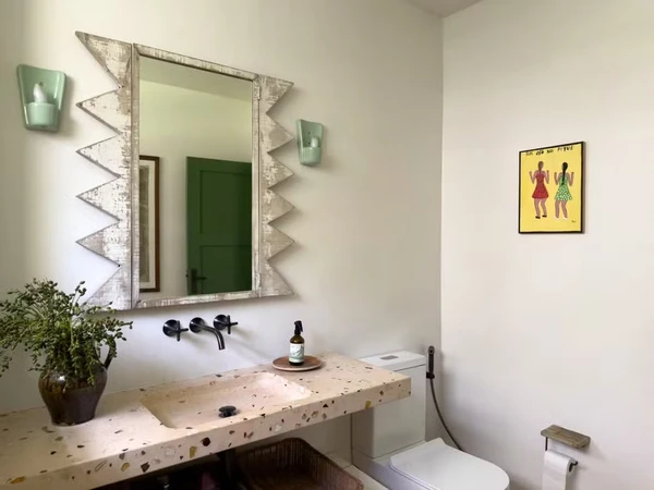 Ex-GNT, arquiteto Maurício Arruda abre apartamento de férias no Rio por Reprodução/Instagram/Lufe Gomese