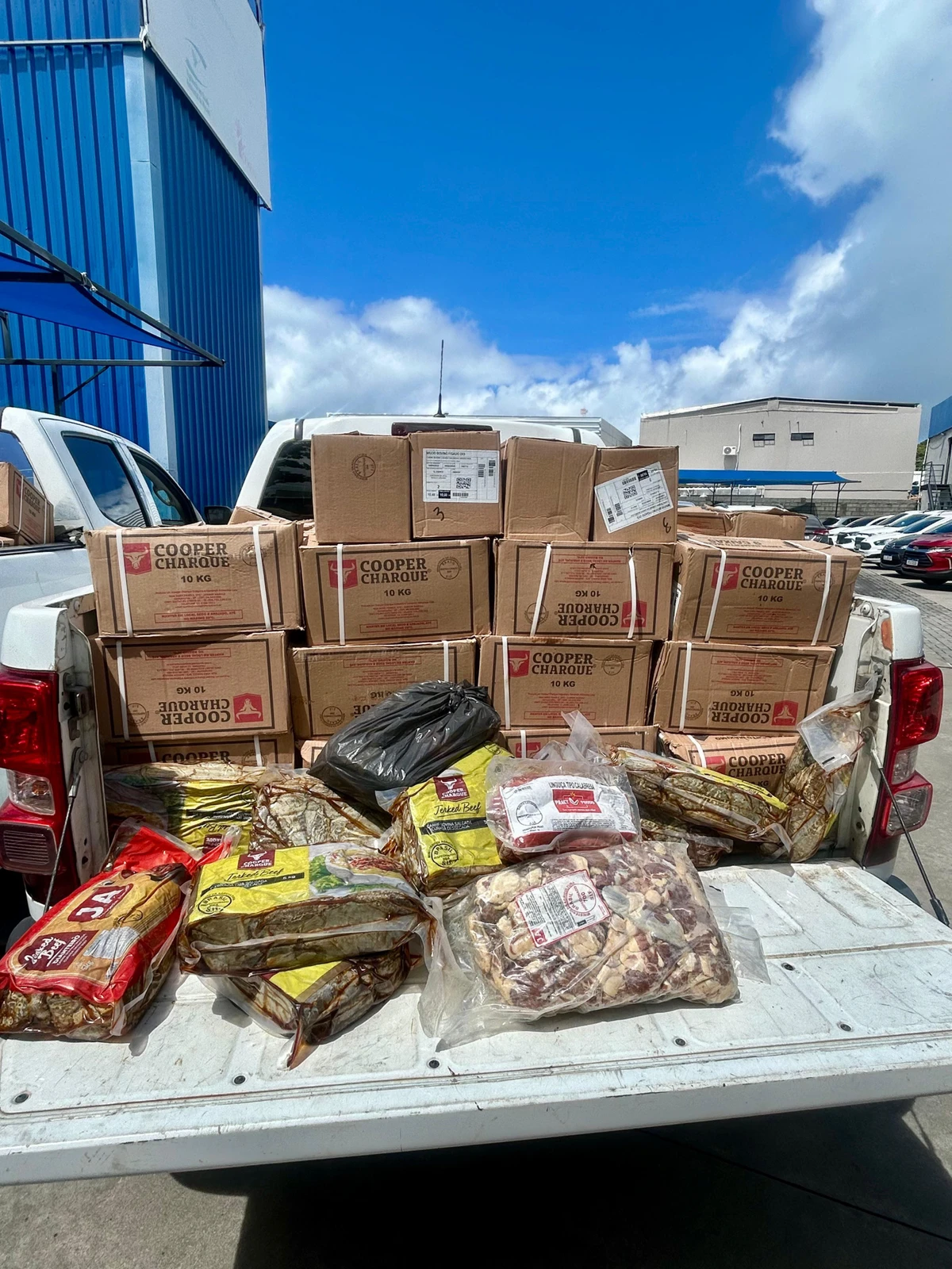 Itens foram retirados de estabelecimento comercial pela Vigilância Sanitária por Divulgação