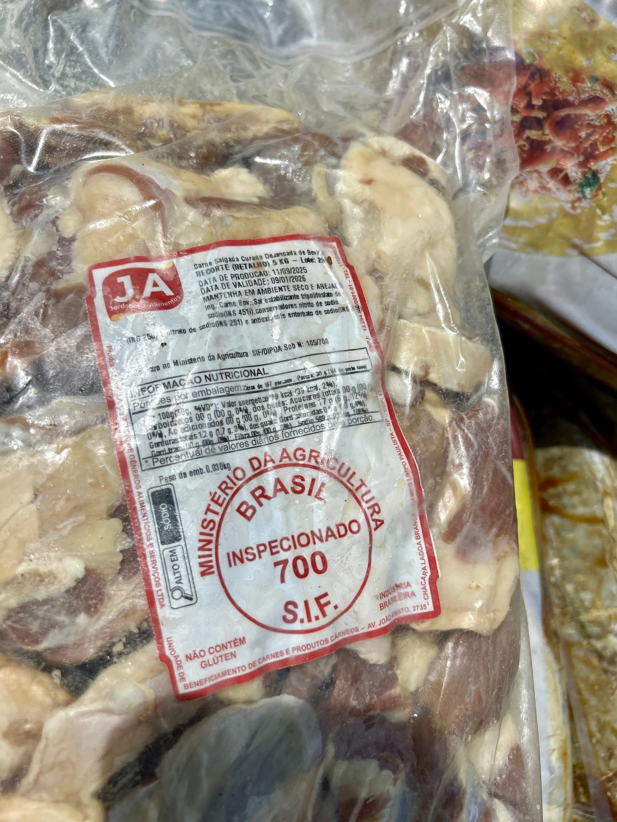 Itens foram retirados de estabelecimento comercial pela Vigilância Sanitária por Divulgação