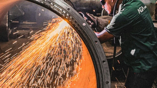 Em meio ao barulho das máquinas, a concentração é o principal aliado para evitar acidentes por Pexels,  Felipe silva