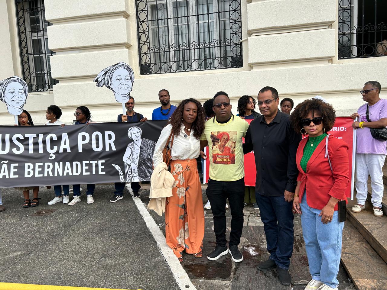 Protesto antes de julgamento por Bruno Wendel/CORREIO
