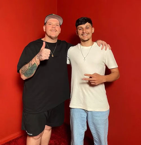 Vinícius Moreno produziu uma música de Ferrugem por Reprodução/Instagram