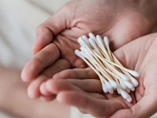 Imagem - Cigarro de cotonete: nova brincadeira que viralizou na internet pode causar danos irreversíveis ao pulmão