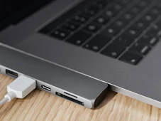Imagem - A pilha que carrega em minutos com cabo USB-C e parece perfeita, mas esconde detalhe te faz pensar duas vezes