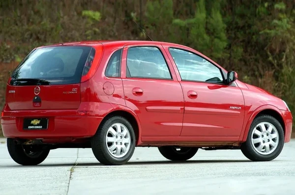 Chevrolet Corsa por Divulgação