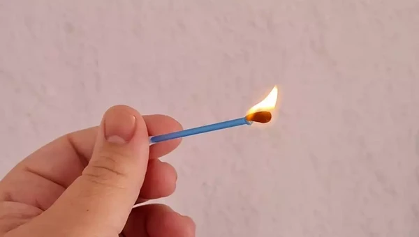 Desafio do cotonete pode causar danos irreversíveis por Reprodução