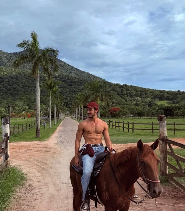 Filipe Bragança por Reprodução/Instagram