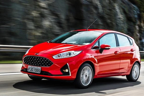 Ford Fiesta por Reprodução