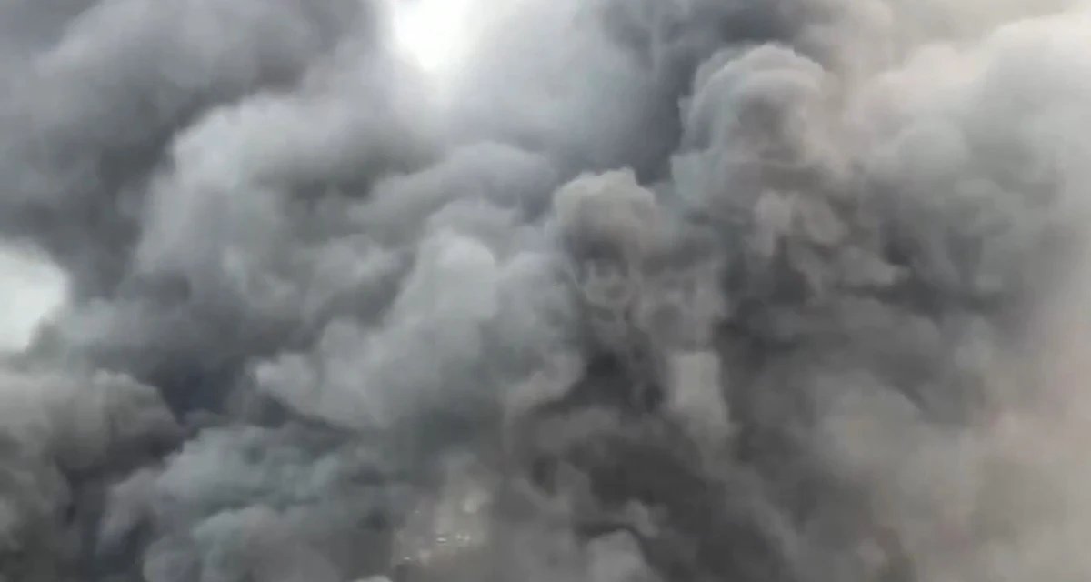 Incêndio na BYD da China por Reprodução/ Redes sociais