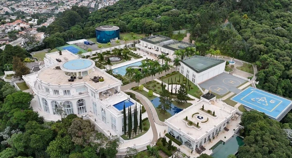 Maior mansão do Brasil